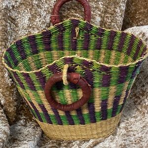 Vintage- Handwoven Multicolor Straw Tote Bag- leather ring handles